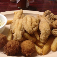 Newt's Catfish Seafood Steaks food