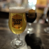 Trappe Door food