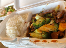 Szechuan Express food