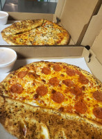 Speck's Deli Gourmet Pizza food