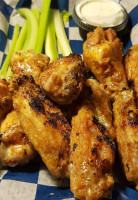 True Blue's House Of Wings food