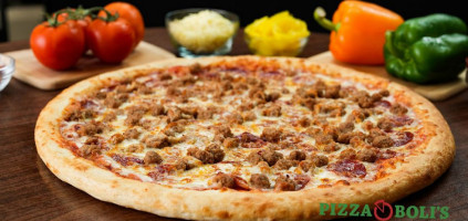 Pizza Boli's food