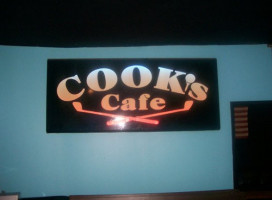 Cook's Cafe inside