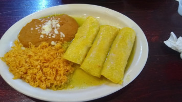 Chilangos Mexican food