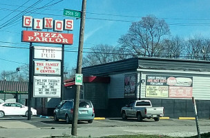 Gino's Pizza Spaghetti House outside