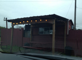 Porky's Pit Bbq outside