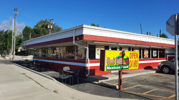 Gual Berto's outside