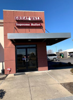 Great Wall Supreme Buffet outside