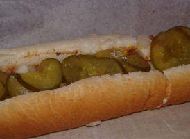 Remo's Italian Hotdogs food