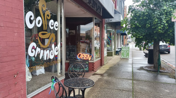 The Coffee Grinder outside