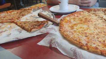 Giovanni's Pizza food