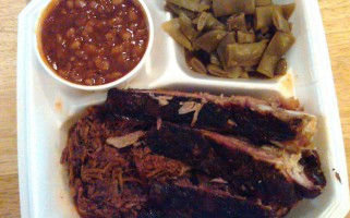 Big Daddy's Smokehouse food