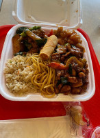 Whistle Wok outside