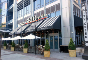 Brio Italian Grille outside