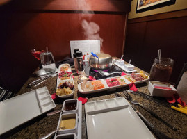 The Melting Pot food