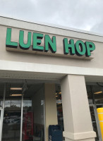 Luen Hop Chinese outside