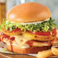 Red Robin Gourmet Burgers food