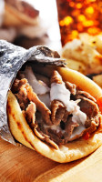 Mama’s Gyros Grill food