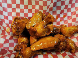 Wiseguys Wings In Griff food