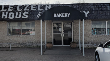 Gerik's Ole Czech Bakery Deli outside