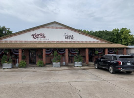 Gerik's Ole Czech Bakery Deli outside