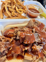 Calhoun's Texas Barbeque food