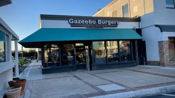 Gazeebo Burgers outside