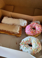 Sandy's Donuts food