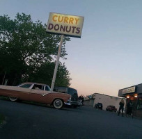 Curry Donuts outside