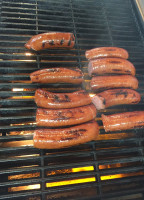 Grandpa Charlie's Country Cookin' food