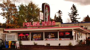 Polar King outside