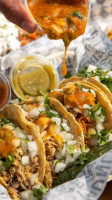 Osorio Tacos Y Salsas food