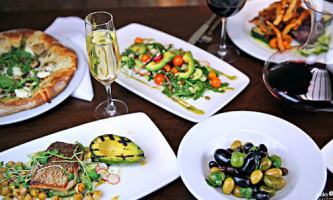 Los Olivos Cafe & Wine Merchant food