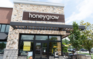 Honeygrow outside