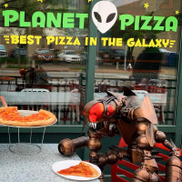 Planet Pizza food