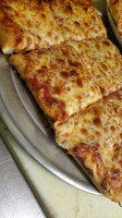 Senape's Tavern Pizza food