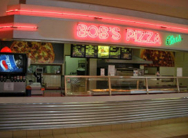 Bob's Pizza Plus inside