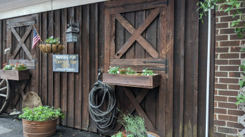 Omar's Carriage House outside