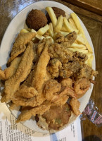 Mike's Catfish Inn food