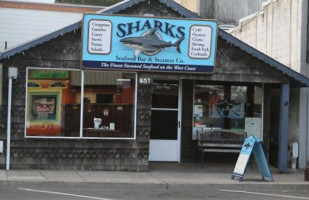 Sharks Seafood Steamer Co. outside