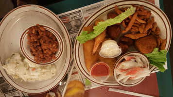 Roy Ann Diner outside