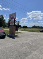 Leo's French Toast House outside