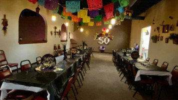 Jefe's Mexican Cocina Y Cantina inside