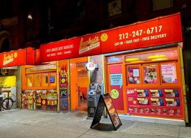 Lucky's Famous Burgers outside