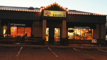 Big Apple Bagels food