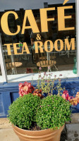 Susie K's Cafe Tea Room inside