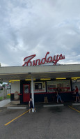 Funday's, The Root Beer Stand outside