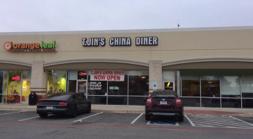 Tjin China Diner outside