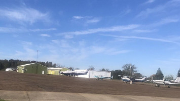 Carroll County Airport inside