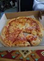 Pam's Pizza food